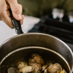 Божественная кухня в стиле Gates of Olympus с золотыми элементами